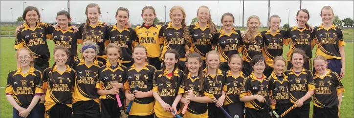  ??  ?? The Kilrush girls who retained their Roinn ‘A’ crown and collected a Rackard League title for the third year on the trot.