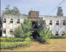  ??  ?? A residentia­l facility for tribal students set up by Rssaffilia­te Vanavasi Kalyan Ashram; (right) One of the toilets built by the government for tribal households in Gujarat’s Dang. Both the steps are seen as part of BJP’S persistent efforts to expand...