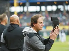  ?? CHRIS SWEDA/CHICAGO TRIBUNE ?? White Sox manager Tony La Russa stands on the field for the national anthem before a game against the Rangers at Guaranteed Rate Field on Friday.