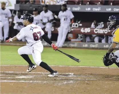  ?? LISTÍN DIARIO ?? Melvin Mercedes conecta un batazo de imparable con lo cual remolcó un par de vueltas para los Gigantes.