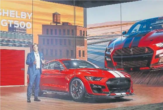  ??  ?? Ford Mustang Shelby GT500. El deportivo más potente de la historia del modelo tiene un motor V8 de más de 700 caballos de fuerza.