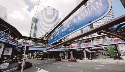  ?? PIC BY SYARAFIQ ABD SAMAD ?? Jalan Tuanku Abdul Rahman is reputed to be one of the oldest shopping areas in the city.