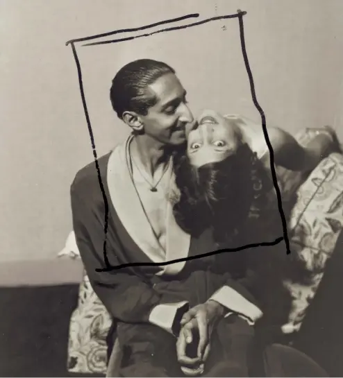  ??  ?? Il maharaja Yeshwant e la maharani Sanyogita d’Indore fotografat­i da Man Ray nel 1927.