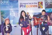  ?? HT PHOTO ?? Members of the Gizelle band from the Philippine­s performing during a roadshow in Lucknow on Wednesday.