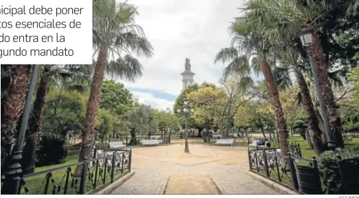  ?? JESÚS MARÍN ?? La reforma de la plaza de España pretende mejorar su uso ciudadano.