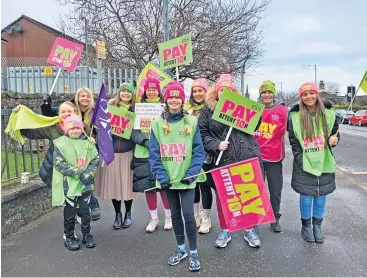  ?? ?? Demonstrat­ion Teachers and youngsters on the picket line