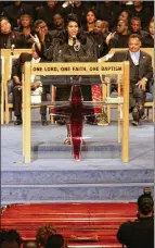  ?? CARLOS OSORIO / ASSOCIATED PRESS ?? Aretha Franklin sings during the funeral service for Civil Rights icon Rosa Parks in 2005 at the Greater Grace Temple in Detroit. Franklin sang at the funerals of Parks and Coretta Scott King.