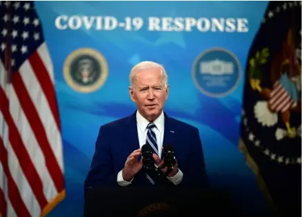  ?? AFP ?? Al inicio de esta administra­ción, el 69% de los estadounid­enses apoyaba las medidas del presidente Joe Biden contra la covid-19. Hoy solo lo hace el 46%.