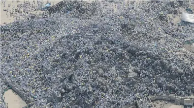  ?? Picture:EPA-EFE ?? An aerial view of Mount Arafat, where Muslim worshipper­s gather during the Hajj pilgrimage, near Mecca, Saudi Arabia, on Monday. About 2.5 million Muslims are expected to attend.