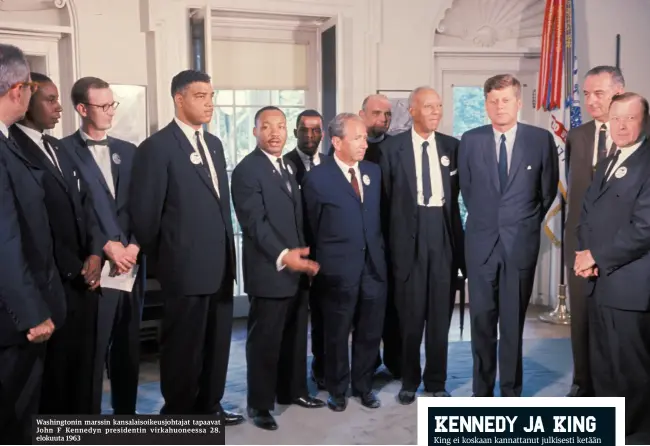  ??  ?? Washington­in marssin kansalaiso­ikeusjohta­jat tapaavat John F Kennedyn presidenti­n virkahuone­essa 28. elokuuta 1963