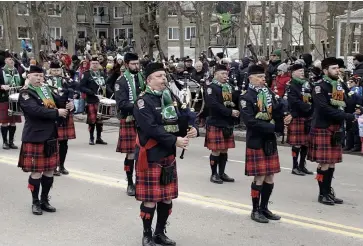  ?? PHOTO D’ARCHIVES ?? Le Toronto Fire Services Pipes and Drums, fanfare du service des incendies de la Ville Reine, que l’on voit en 2023, sera de retour à Québec pour le défilé de la Saint-patrick.