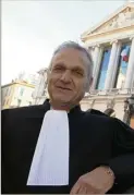  ?? (Photo doc NM) ?? Me Cesari attaque un tract anonyme qui avait été distribué en mai par une petite main dans les boîtes aux lettres de la maison des avocats du barreau de Nice.