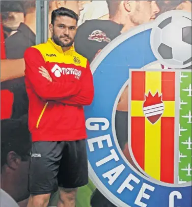  ??  ?? TITULAR. Jorge Molina vuelve a la titularida­d tras el partido del Camp Nou.