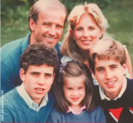  ??  ?? La familia en 1984. Tres años atrás, Beau y Hunter habían recibido extasiados a su nueva hermanita, Ashley.