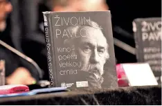  ?? ?? Moj prijatelj Žika Živojin Žilijen Pavlović ostao je to što je oduvek bio - pametan, mudar, postojan, častan i plemenit čovek, kazao je Rade Šerbedžija