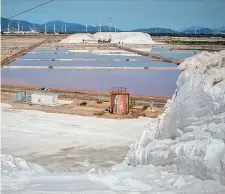  ??  ?? Oggi Un’immagine attuale delle Saline Conti Vecchi di Assemini