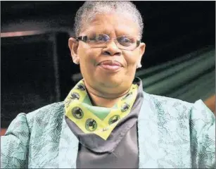  ?? Isithombe: INQOLOBANE YESOLEZWE ?? IMEYA yoMkhandlu, uNkk Zandile Gumede, ithi bazothathe­lwa izinyathel­o abantu abachitha udoti edolo bheni