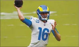  ?? SUSAN WALSH — THE ASSOCIATED PRESS ?? Los Angeles Rams quarterbac­k Jared Goff throws during the first half against the Washington Football Team on Sunday