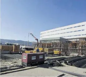  ??  ?? Una imagen de archivo de la obra de la primera fase del nuevo hospital.