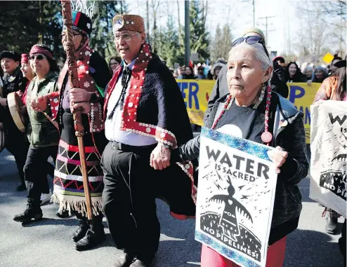  ?? — GETTY IMAGES FILES ?? First Nations protest against the expansion of Kinder Morgan’s Trans Mountain pipeline project.