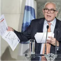  ??  ?? On Monday in Athens OECD Secretary-General Angel Gurria presented a report on Greek growth, which the organizati­on expects to come to just 2 percent this year, against a government projection for 2.3 percent.