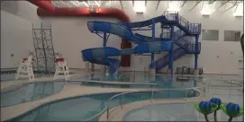 ?? ANNE RUNKLE — MEDIANEWS GROUP ?? The pool at the new Farmington Hills recreation center features a large slide and other play amenities.