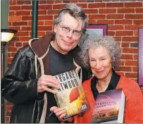  ?? IG.STEPHEN KING ?? DUPLA. Es el libro más vendido de todos los de Stephen King. Y la versión fílmica fue también taquillera.
tendrá edición especial con una ‘aparición’ de Margaret Atwood.