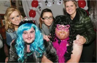  ?? Photos: Sheila Fitzgerald ?? Above: Marcella Short (Myles Roche, Meelin), who was one of the contestant­s in the first heat of the Thorny Rose of Kanturk Contest which was held at Ronnie’s Bar, pictured with MC Mikey O’Sullivan, and organisers Siobhan O’Sullivan, Emma Burke, and...