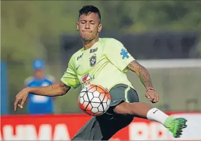  ?? EDUARDO MUNOZ ALVAREZ / EFE ?? Neymar, durant un dels entrenamen­ts d’aquesta setmana del Brasil als Estats Units