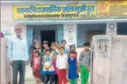  ?? HT PHOTO ?? Students at a government primary school in Chhatarpur district skipped school over the past two days due to the stench.