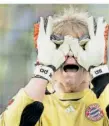  ?? FOTO: DPA ?? Oliver Kahn beendete 2008 seine Karriere als Fußballspi­eler.