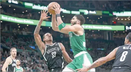  ?? Foto ?? El alero Jayson Tatum contribuyó ayer con 54 puntos con los que Celtics venció a los Brooklyn Nets por 126-120.
Afp