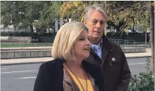  ?? MATTHEW VAN DONGEN HAMILTON SPECTATOR ?? Andrea Horwath announces her support for Fred Eisenberge­r on Friday.