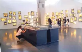  ?? צילום: עירית לב, מוזיאון ישראל ?? מבקרים במוזיאון ישראל לפני הסגר