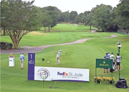  ?? CHRISTOPHE­R HANEWINCKE­L/USA TODAY ?? Matt Jones plays his shot from the first tee during the second round of the World Golf Championsh­ips-fedex St. Jude Invitation­al at TPC Southwind on Friday.