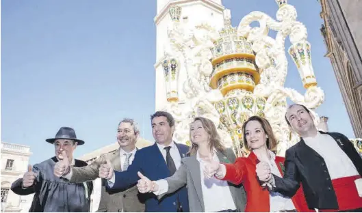  ?? PEPE LORITE ?? Mon, Barrera, Mazón, Carrasco, Selma y Lleó, ayer, junto a la Gaiata de la Ciudad, tras la aprobación del BIC para el desfile de las gaiatas de Castelló.