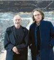  ?? Foto: Elysèe‰Palast/dpa ?? Der deutsche Maler Anselm Kiefer (links) und der französisc­he Komponist Pascal Dusapin vor Kiefers Bild „Der heilige Weg“.