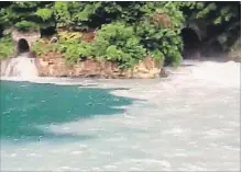  ?? FACEBOOK SCREEN GRAB ?? The Niagara Falls Water Board says the discoloure­d water pouring into the Lower Niagara River Tuesday night was the result of heavy rainfall.