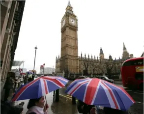  ?? AFP ?? El área de Westminste­r, en Londres, donde hay diversas oficinas de Gobierno, es una zona de atractivos para el turismo.