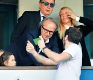  ??  ?? Andrea Della Valle ieri in tribuna al Mapei Stadium di Reggio Emilia