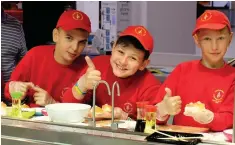  ??  ?? Yo!
The children learned to make Sushi