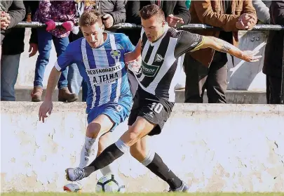  ??  ?? Na jornada passada, o Espinho recebeu e venceu o Pedras Rubras