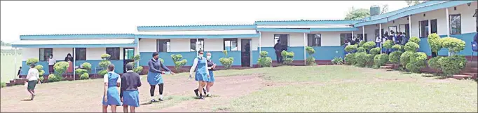  ?? (Pics: Sibusiso Zwane) ?? Lechweligh­t Schools pupils captured during their lunch break yesterday.