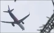  ??  ?? Deux avions ont été signalés par des habitants de La Roquette en décembre et en janvier. (Photo doc. E.O.)