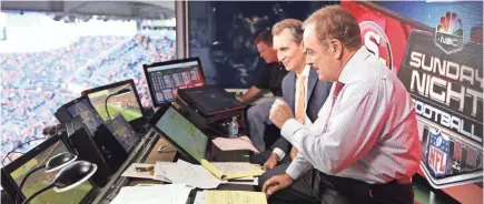  ?? MARC PISCOTTY/SPECIAL TOT USA TODAY ?? Al Michaels, right, and Cris Collinswor­th will get a start on Thursday when they call their 212th game together.