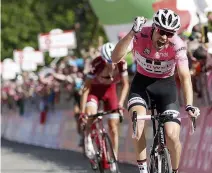  ??  ?? Dumoulin was the winner in 2017. He dominated the TTs, but was also very hard to drop on the climbs