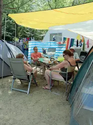  ?? ?? In tenda Il Veneto è fra le mete preferite di chi viaggia in tenda