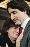  ?? ADRIAN WYLD/ CP ?? Justin Trudeau and his mother Margaret Trudeau celebrate after he won the federal Liberal leadership Sunday.