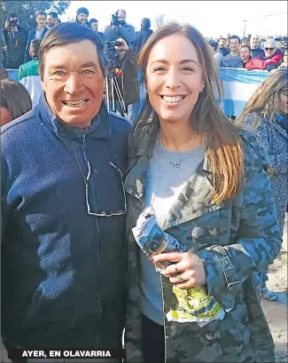  ??  ?? CAMPAÑA. La candidata de Juntos por el Cambio visitó ayer Olavarría con Macri. El postulante del Frente de Todos fue a Mar del Plata para sumar votos con Cristina.