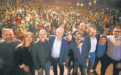  ?? PRENSA FRENTE DE TODOS ?? CORDOBA. Fernández desembarcó en esa provincia para reducir la ventaja que sacará Macri allí.